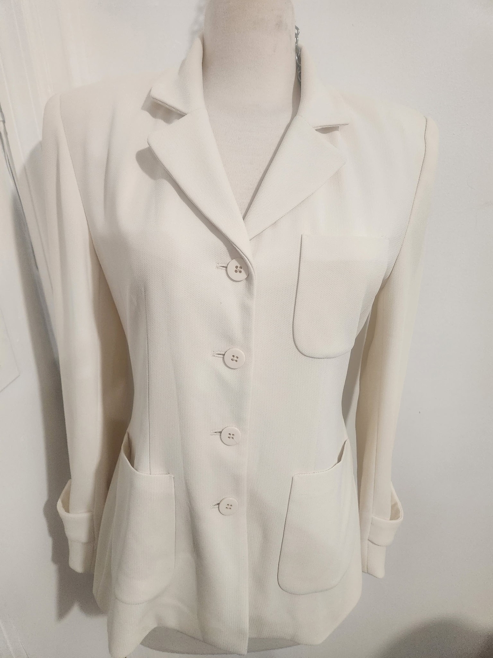 Vintage Iris Singer Collection Cream Tailored Belted Blazer Size 4